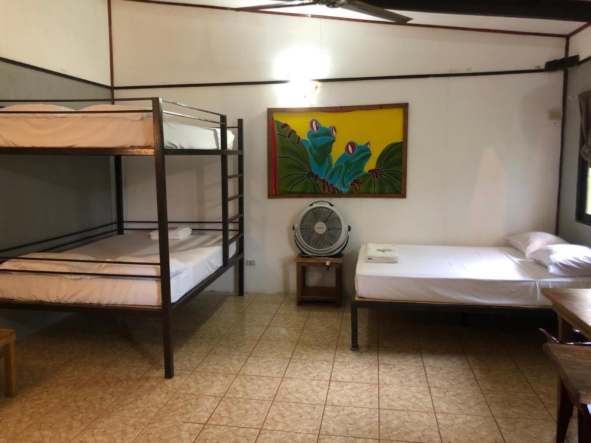 Be My Guest Cabinas Puerto Viejo de Talamanca Dış mekan fotoğraf